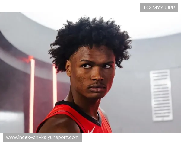 火箭重点培养阿门汤普森：新赛季的未来之星