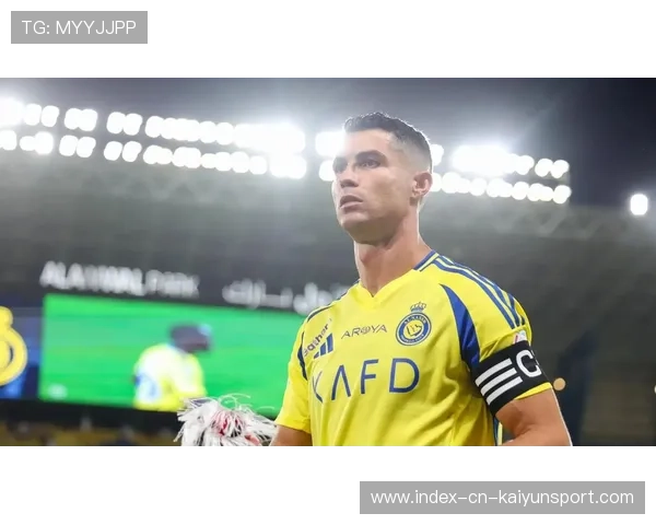 C罗社媒风波：私生活牵动商业帝国